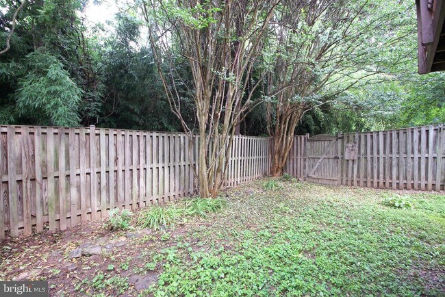 Building Photo - 14126 Red River Dr
