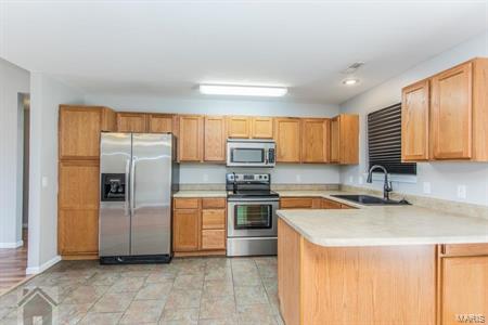 Kitchen - 24492 Tanglewood Rd