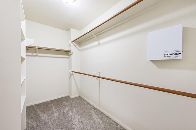 Building Photo - 15002 Chestnut Falls Dr