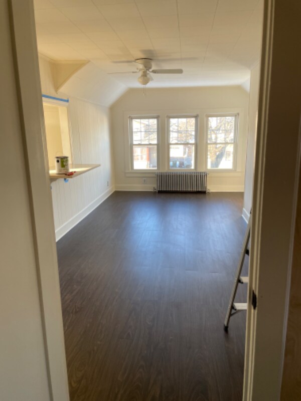 Building Photo - 317 Amon Terrace