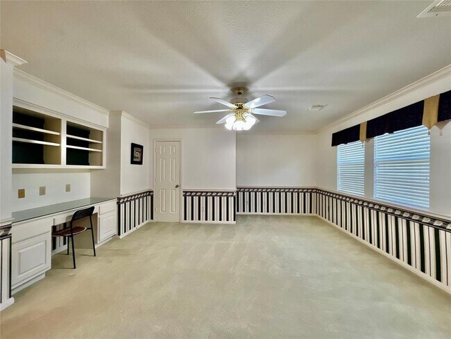 Building Photo - 3823 Elkins Rd