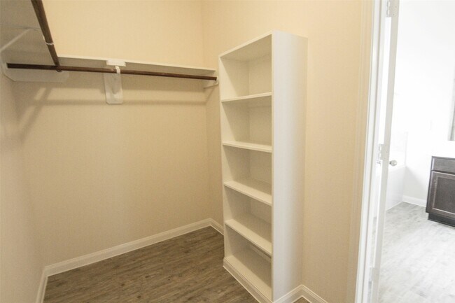 Building Photo - 29606 Woodsons Shore Dr