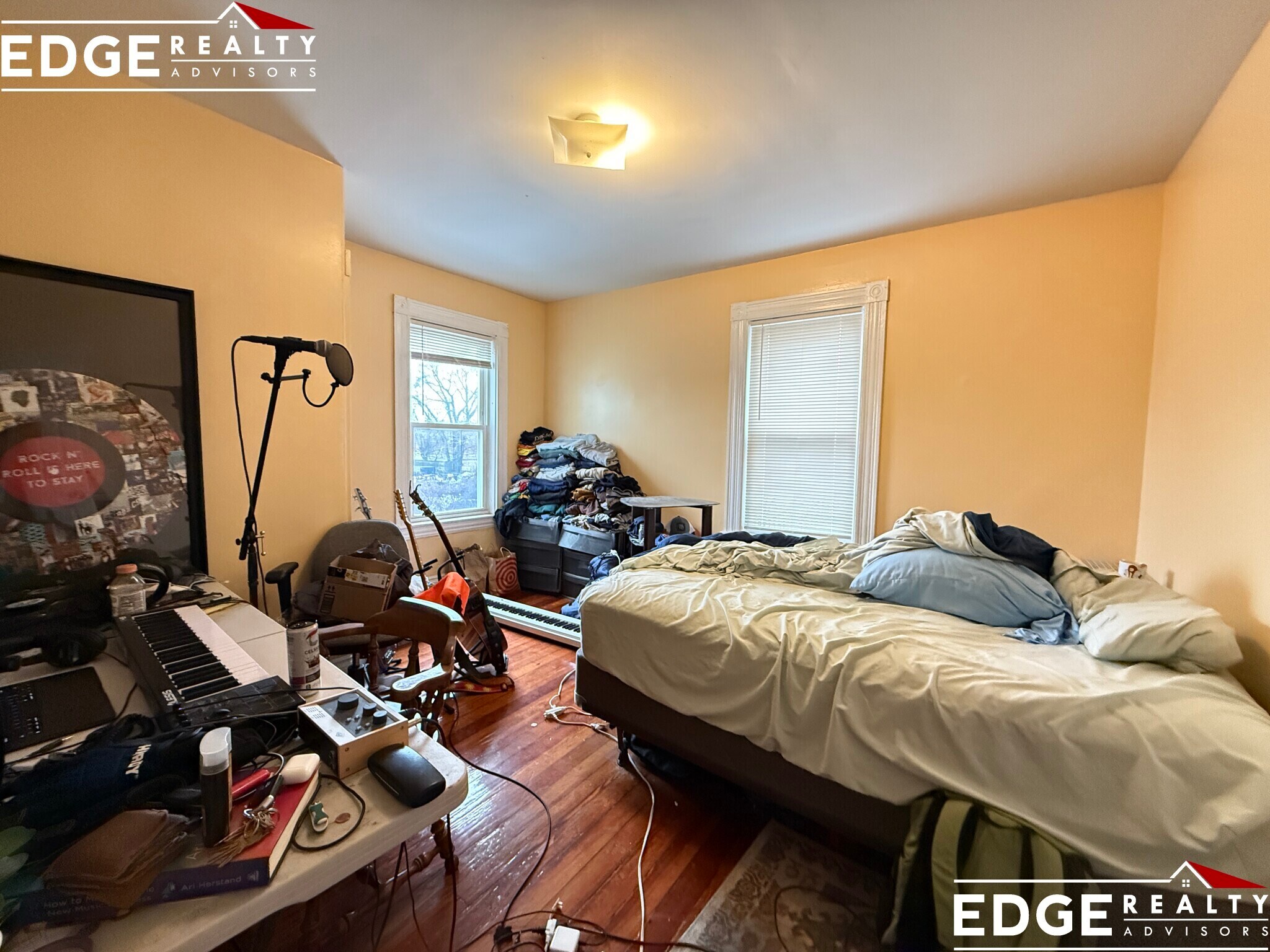 Building Photo - 223 Parsons St