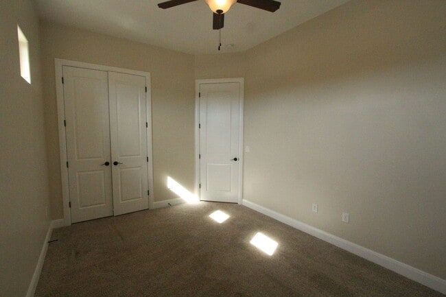 Building Photo - Move in Ready - Sand Hollow and Dunes Retreat