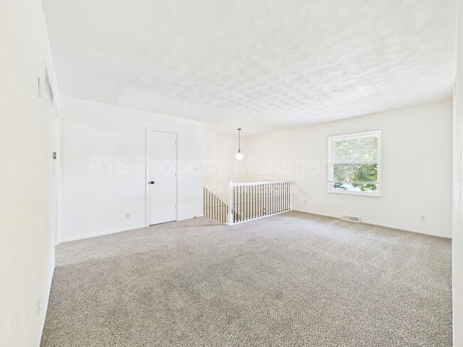 Building Photo - 2833 Tepee Ave