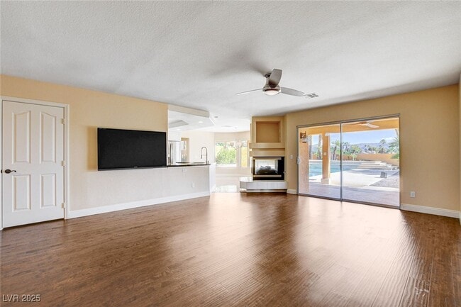 Building Photo - 2707 Mallard Landing Ave