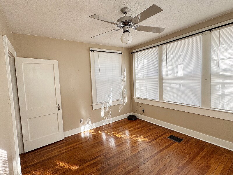 Building Photo - 1677 Government St