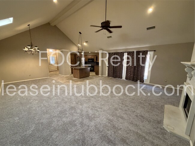 Building Photo - 3/2/2 - Garden Home