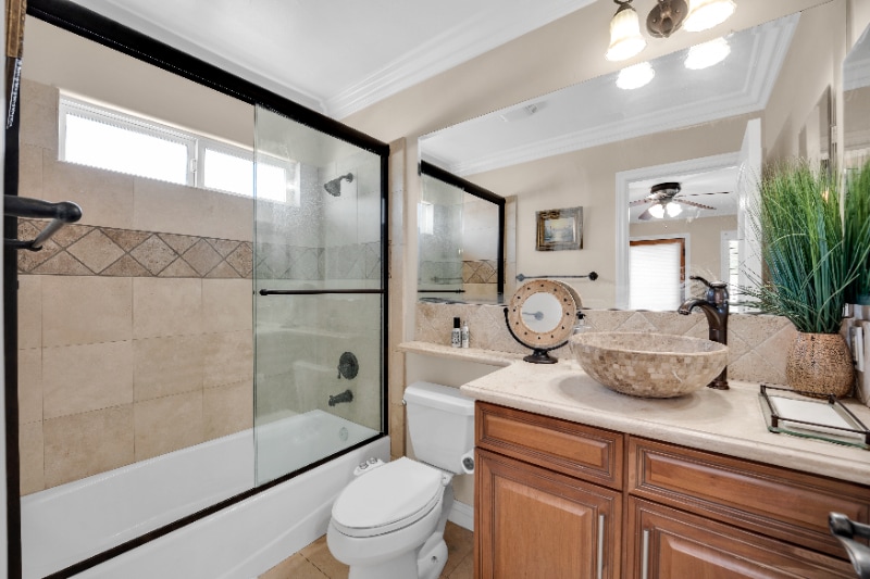 Building Photo - 30420 Longhorn Dr