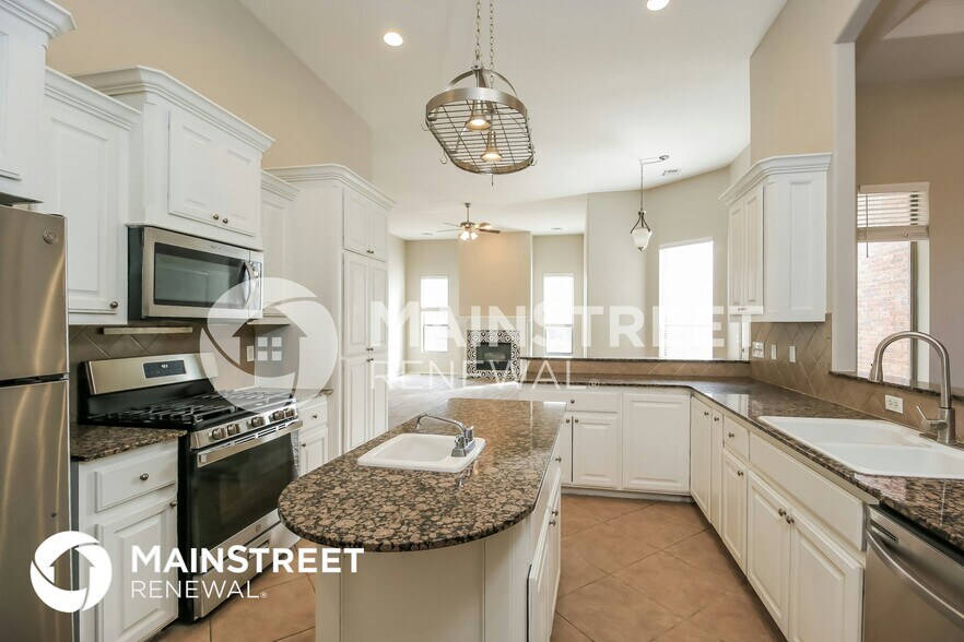 Building Photo - 8820 NW 120th St