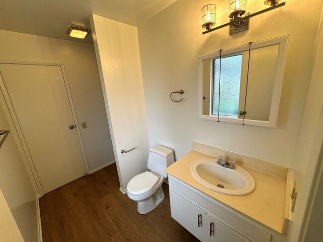 Building Photo - East Ventura Home- Spacious Backyard!