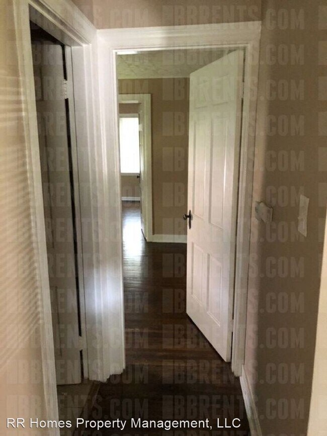 Building Photo - 3 br, 1 bath House - 2827 Oxford Avenue,