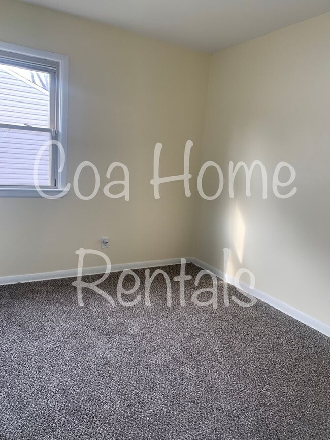 Building Photo - Derby Kansas