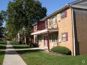 Building Photo - Crossroads Gardens