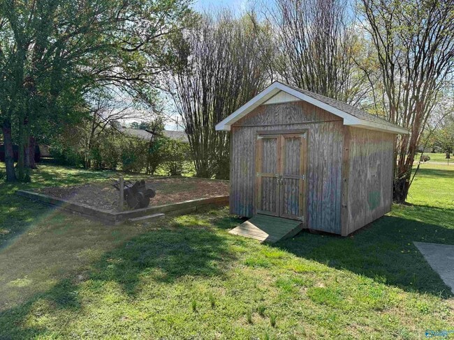 Building Photo - 30222 Fort Hampton St