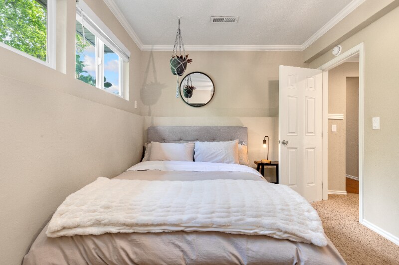 Building Photo - 11441 81st Ave NE