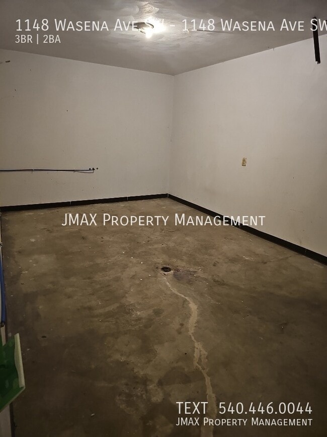 Building Photo - 1148 Wasena Ave SW