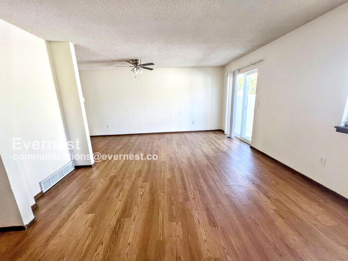 Building Photo - 1701 Cato Cir