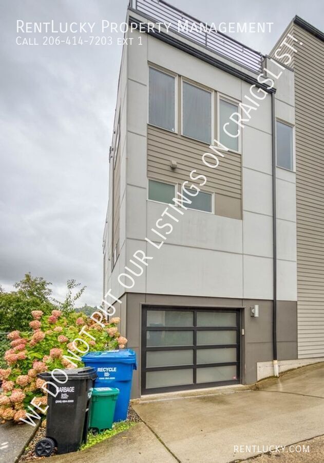Building Photo - 1721 27th Ave