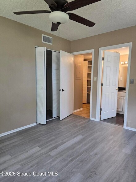Building Photo - 3135 Shady Dell Ln