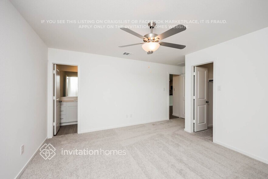 Building Photo - 2415 Fleming Dr