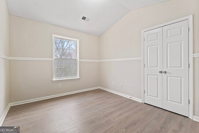 Building Photo - 309 Coral Cir