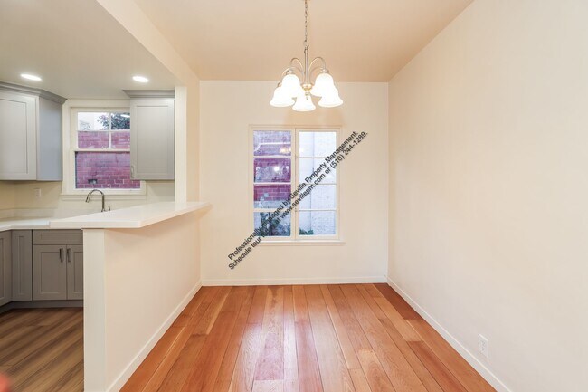 Building Photo - 31 Excelsior Ct