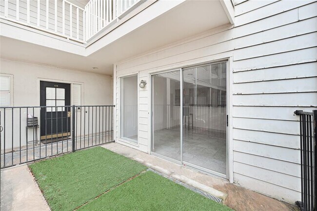 Building Photo - 2333 Bering Dr