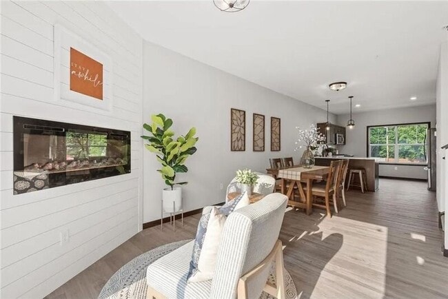 Building Photo - 10280 3rd St NE