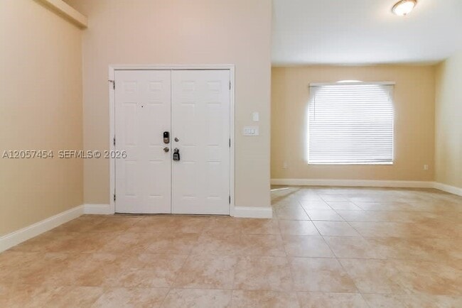 Building Photo - 8723 NW 142nd Ln