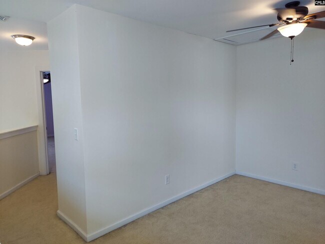 Building Photo - 203 Eagle Park Dr