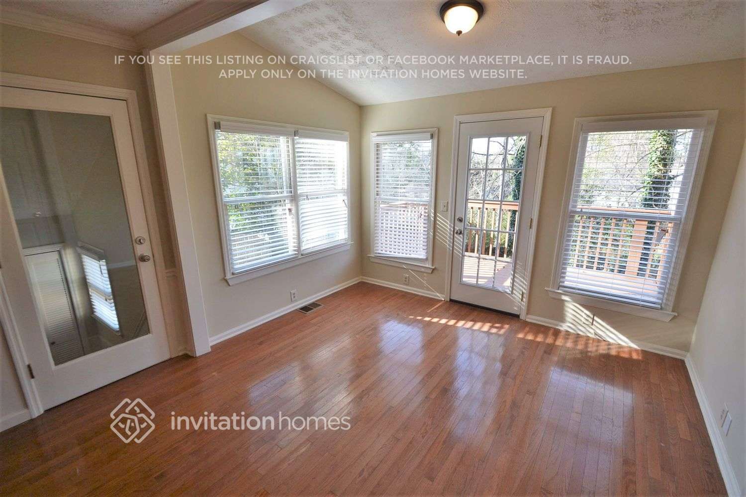 Building Photo - 1591 Willow Bluff