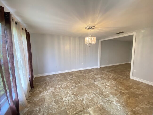 Building Photo - 9732 Water Fern Cir