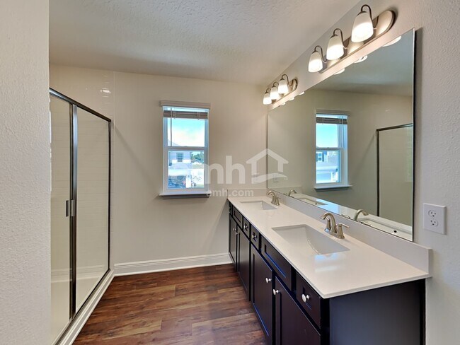Building Photo - 854 Heavenly Dr