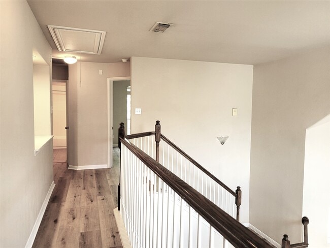 Building Photo - 26319 Longview Creek Dr