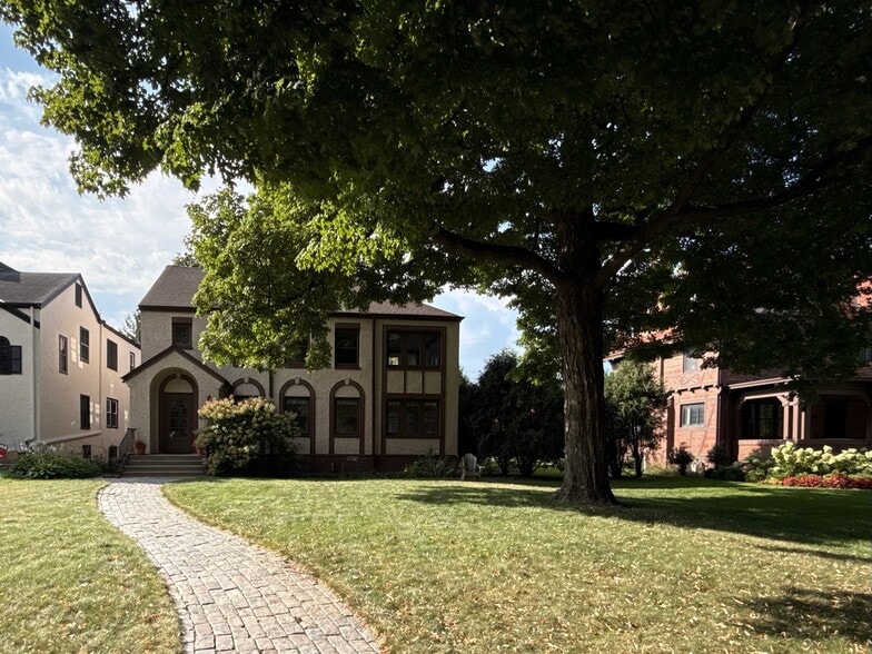 Street View - 1926 SUMMIT AVENUE