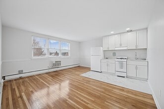 Building Photo - Mt. Airy Place