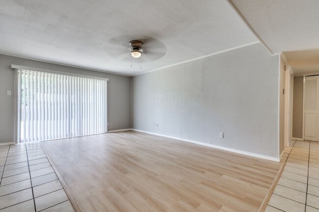 Building Photo - 3 Bed/2 Bath Hidden Treasure in Garland