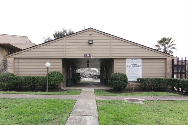 Building Photo - 10555 Turtlewood Ct