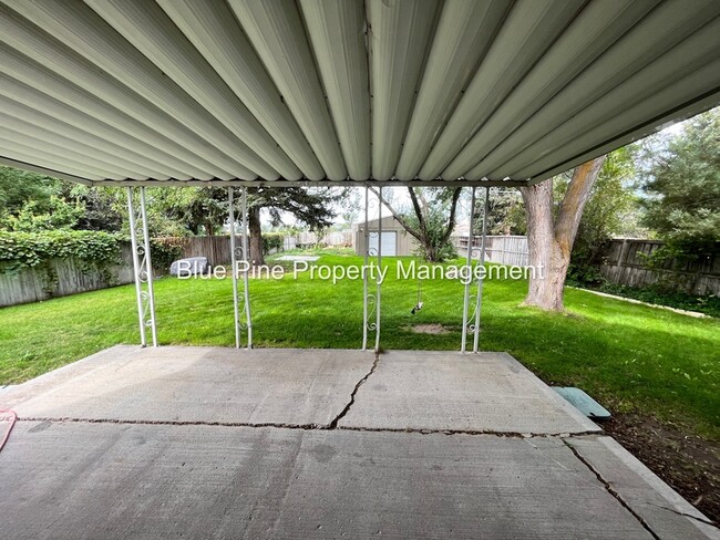 Building Photo - 1190 York Dr