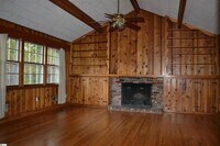 Building Photo - 40 Lanneau Dr