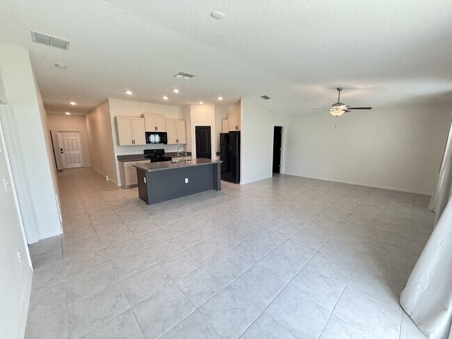 Building Photo - 14906 Imperial Purple Ln
