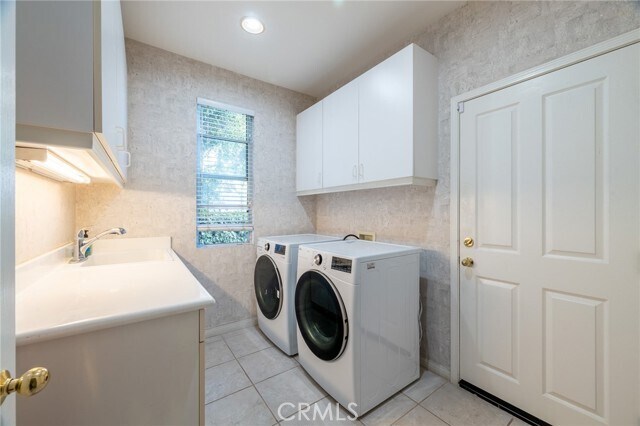 Building Photo - 2628 Carlton Pl