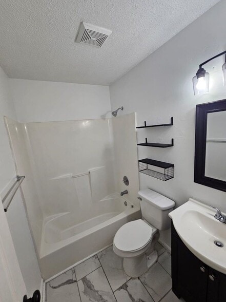 Building Photo - 230 Lanier Dr