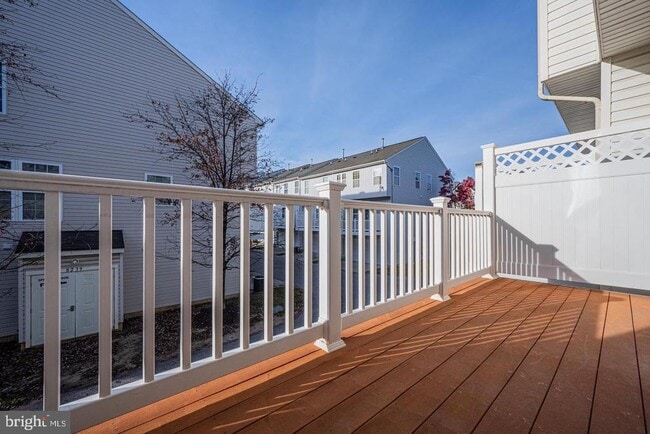 Building Photo - 8245 Macintosh Ct