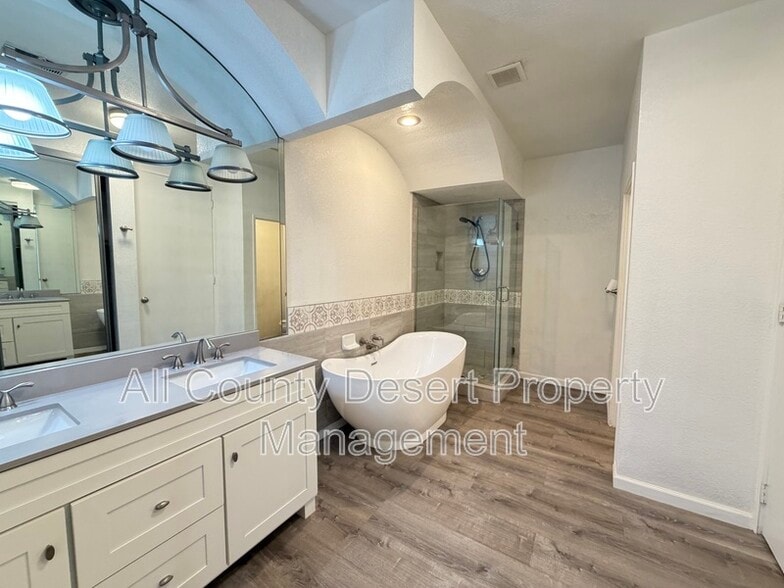 Building Photo - 9591 Capiland Rd