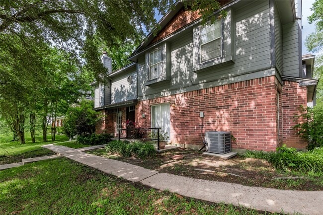 Building Photo - 1228 Ave O