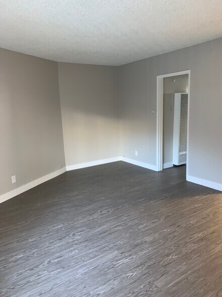 Living Room - 2816 W 182nd St
