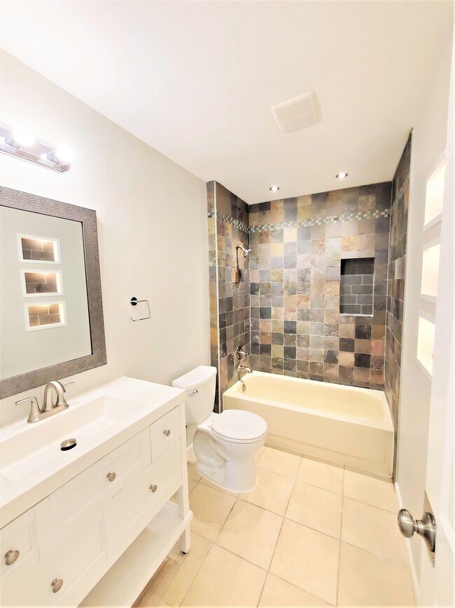 1941 Spanish Oaks Dr N 1941 Spanish Oaks Dr N Palm Harbor FL 34683