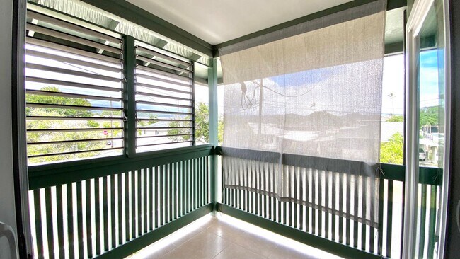 Building Photo - 108 Maluniu Ave